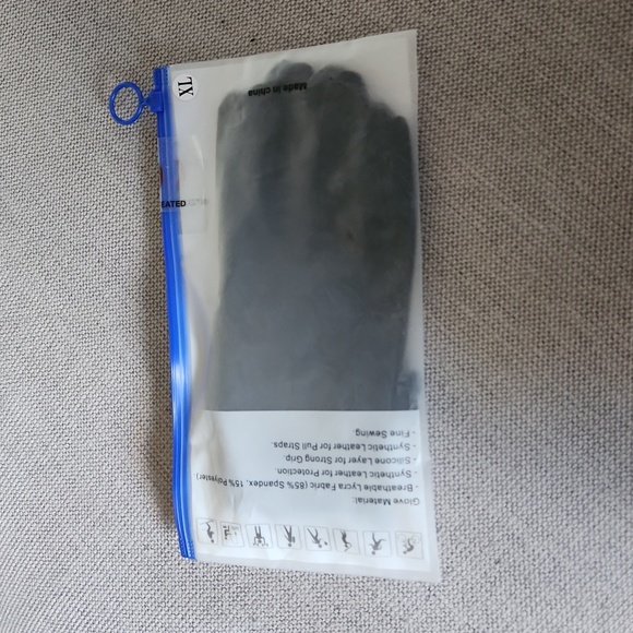 Workout Gloves - Picture 8 of 10